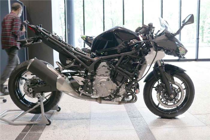 Kawasaki hybrid motorcycle prototype unveiled